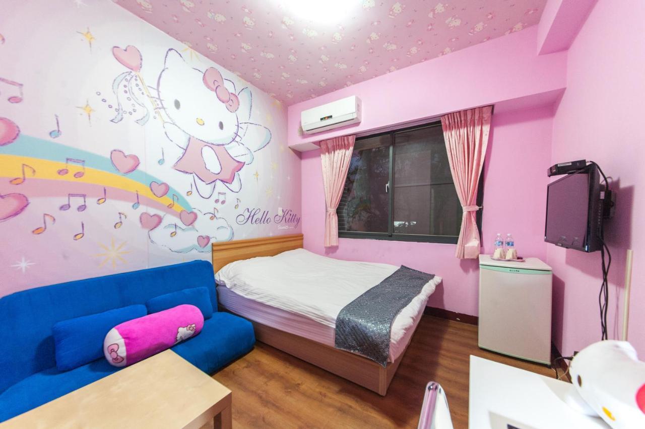 Fengjia Qing Su Homestay Тайчжун Экстерьер фото